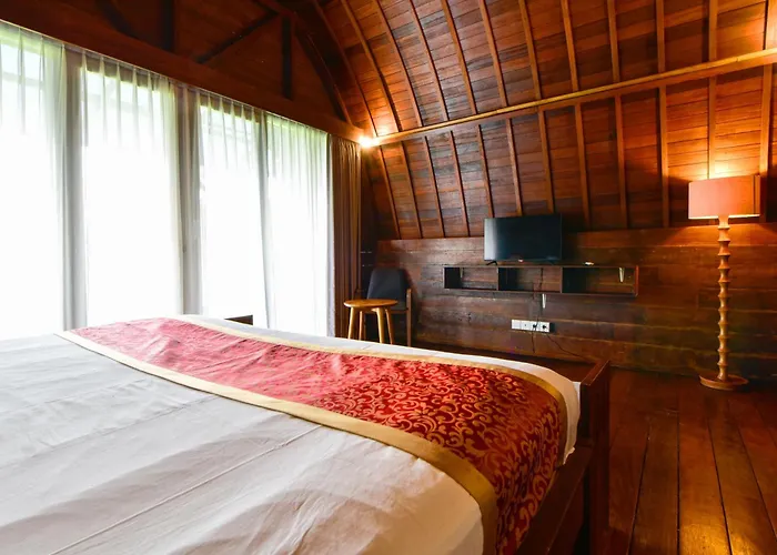 The Lumbung Wood * Seminyak (Bali)