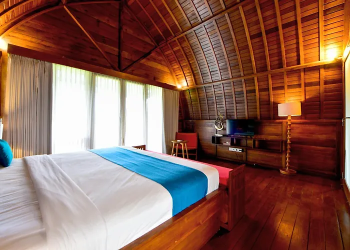 Villa The Lumbung Wood *
