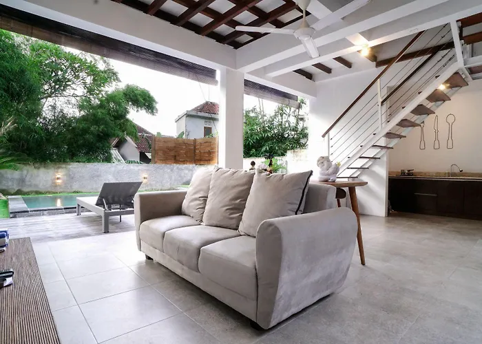 The Lumbung Wood Villa Seminyak (Bali)